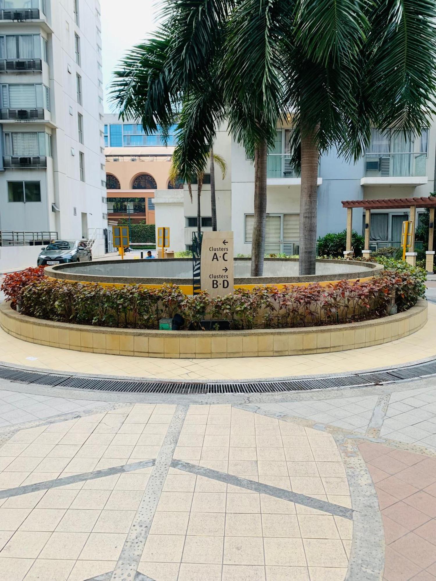 One Palm Tree Villas Condominium - Studio 7Th Fl With Balcony - Across Terminal 3 Airport Pasay Extérieur photo