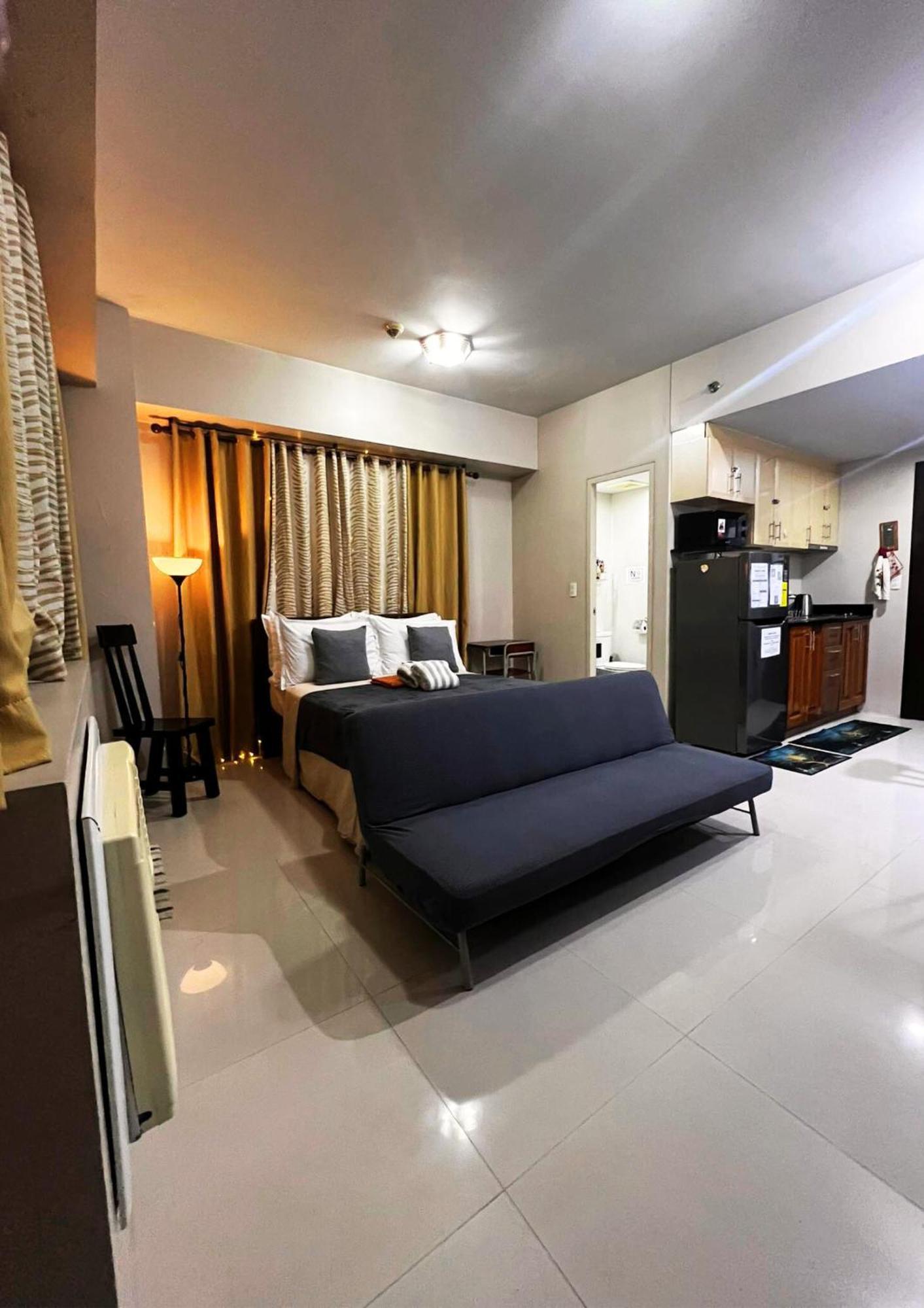 One Palm Tree Villas Condominium - Studio 7Th Fl With Balcony - Across Terminal 3 Airport Pasay Extérieur photo