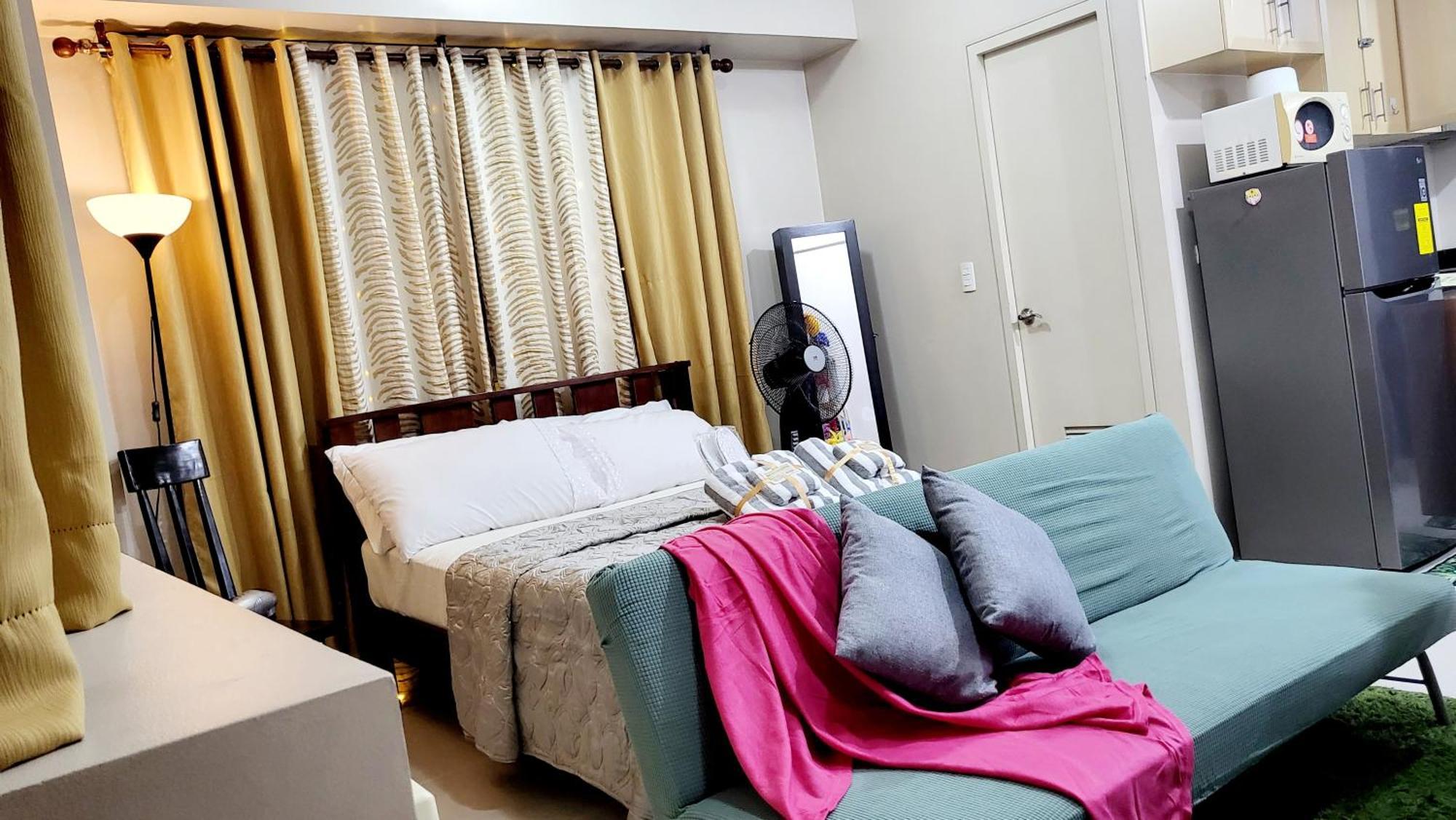 One Palm Tree Villas Condominium - Studio 7Th Fl With Balcony - Across Terminal 3 Airport Pasay Extérieur photo