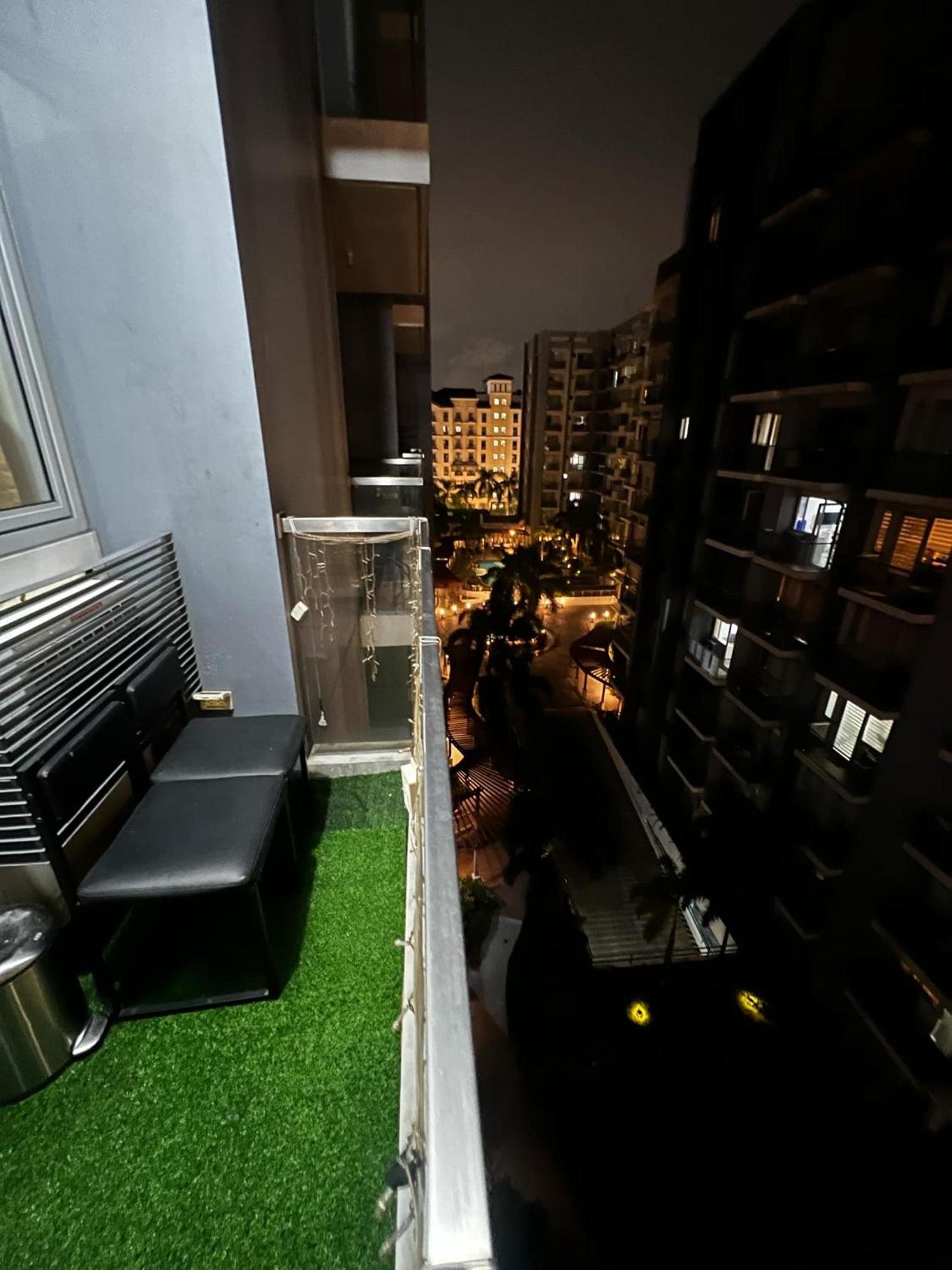 One Palm Tree Villas Condominium - Studio 7Th Fl With Balcony - Across Terminal 3 Airport Pasay Extérieur photo