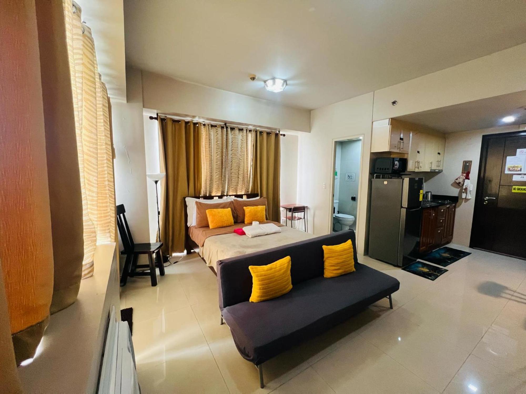 One Palm Tree Villas Condominium - Studio 7Th Fl With Balcony - Across Terminal 3 Airport Pasay Extérieur photo